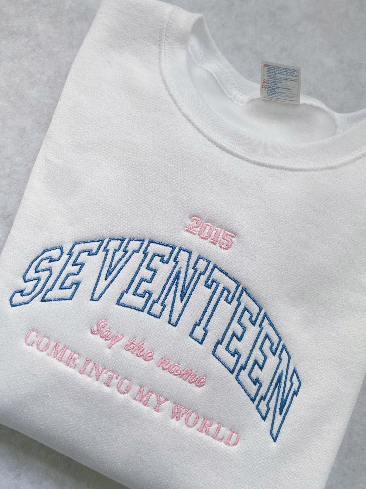 SEVENTEEN 2015 embroidered white sweatshirt