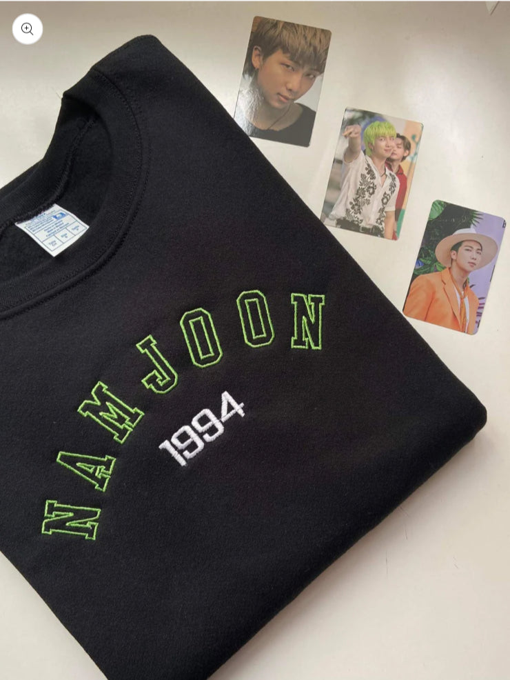 BTS MEMBERS NAME embroidered sweatshirt
