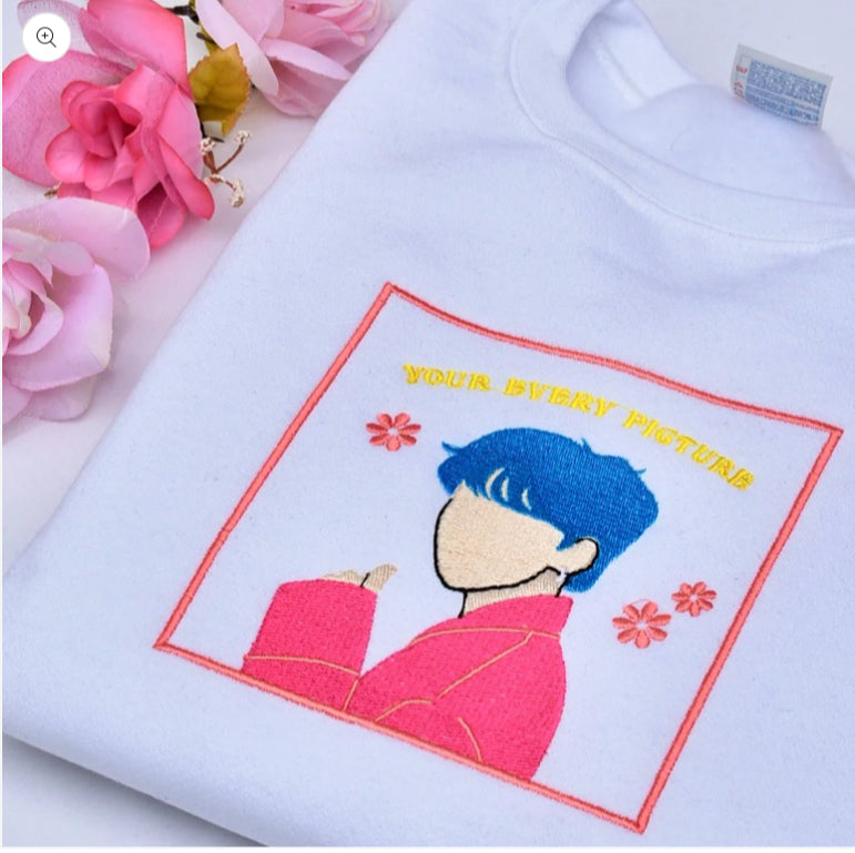 V BOY W LUV TAEHYUNG EMBROIDERED SWEATSHIRT